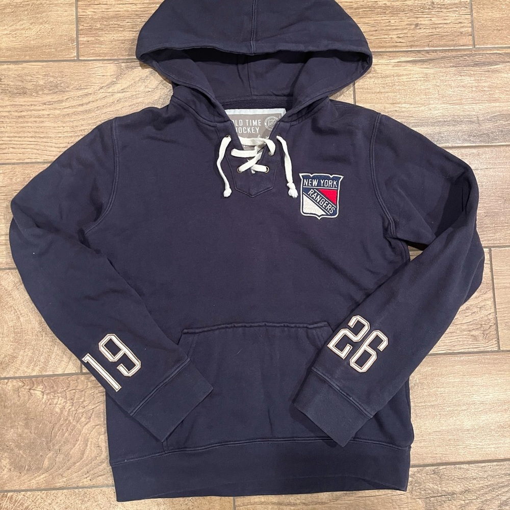 New York Rangers Old Time Hockey Lace Up Hoodie